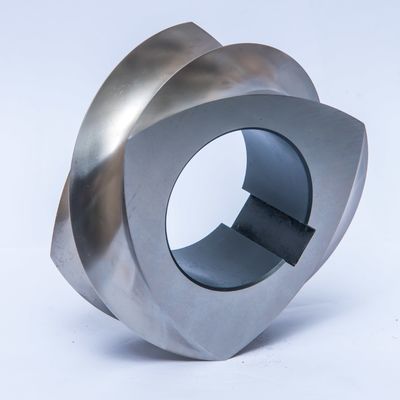 주문 플라스틱 고무 복합화용 삼중 비행 진압제 나사 요소 단일 스프라인 샤프트 online manufacture